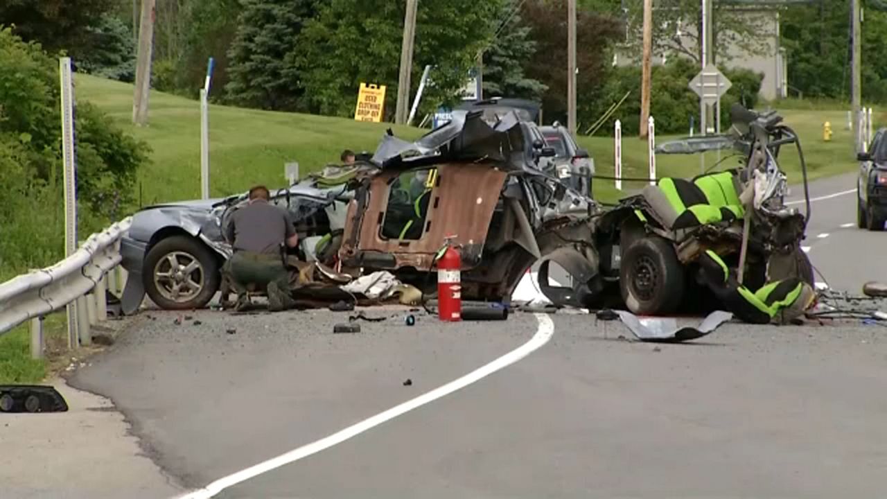 Police Investigating Serious Crash on Southwestern Blvd.