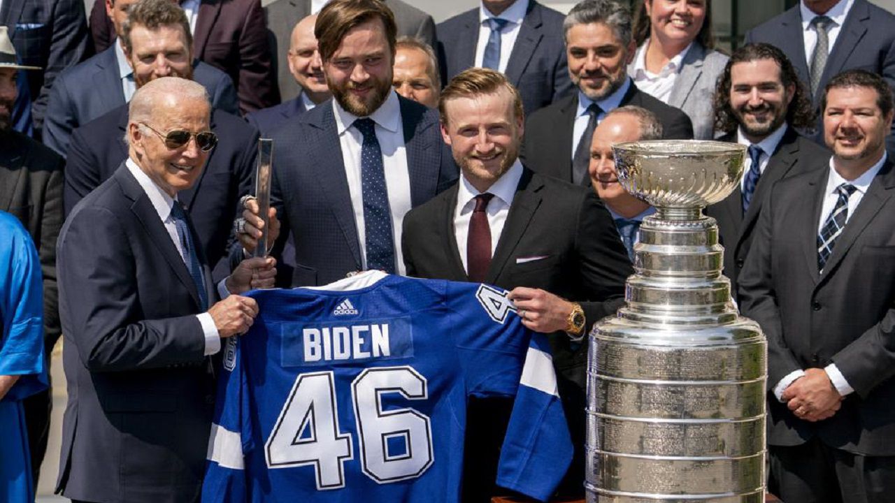 Lightning Visit White House