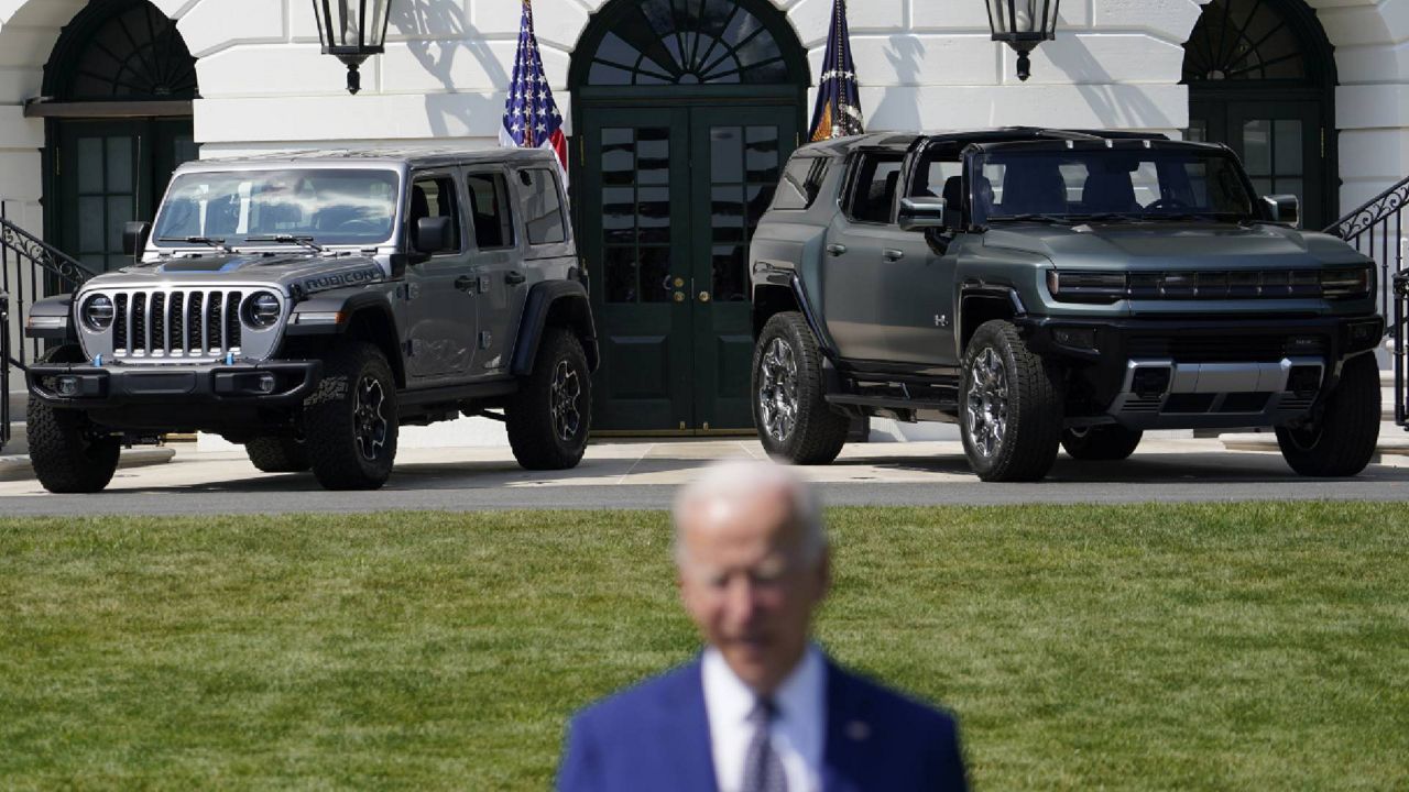 Biden sets electric vehicle sales goal of 50 by 2030