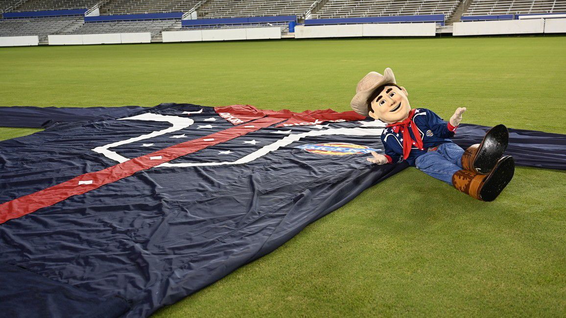 Big Tex will be returning to his post at the Big Tex Circle a week before the fair’s opening day on Sept. 23. (State Fair of Texas)