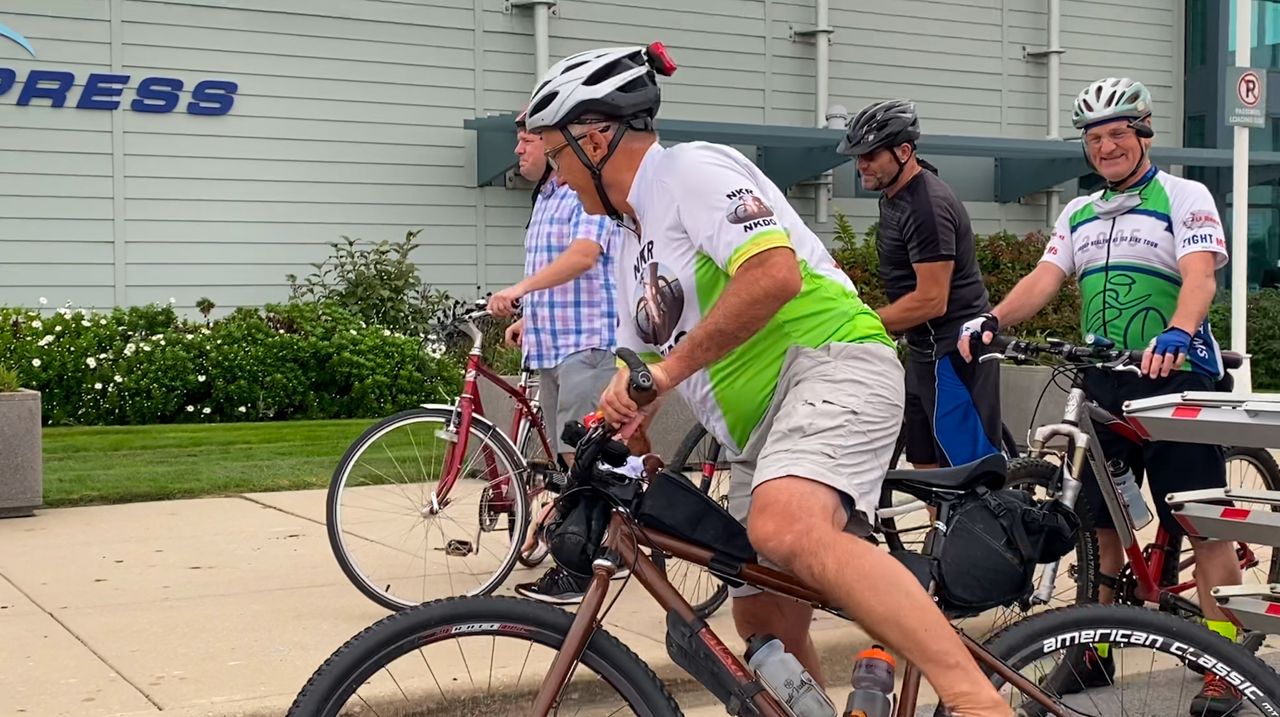 Wisconsin man biking 1,600 miles kidney donation awareness - Vimarsana News