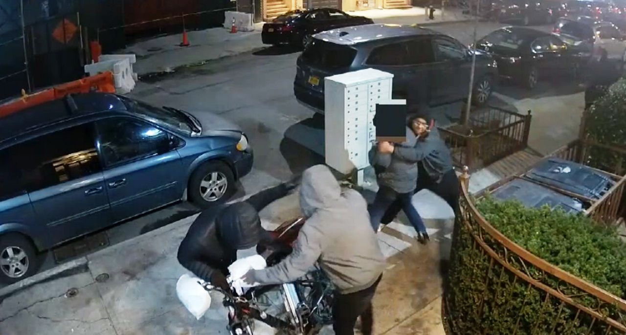 Brooklyn delivery worker attacked