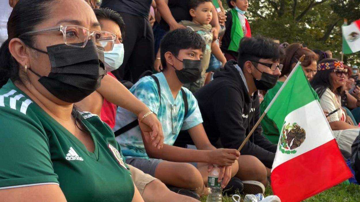 Mexicanos en Sunset Park en celebración Independencia