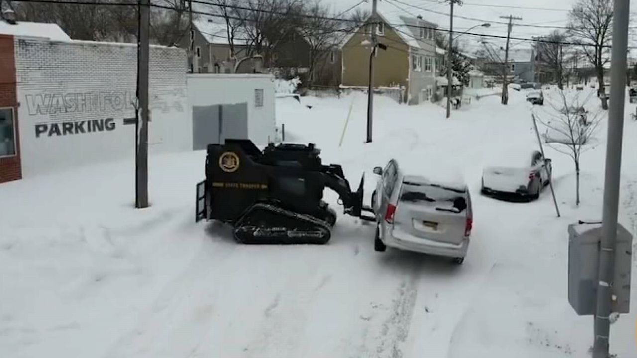 Sabres, Bills send support to city devastated by blizzard