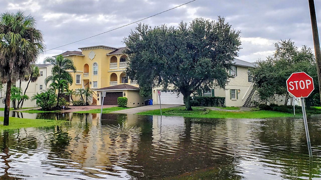 St. Pete mayor meets with Shore Acres leaders about plan