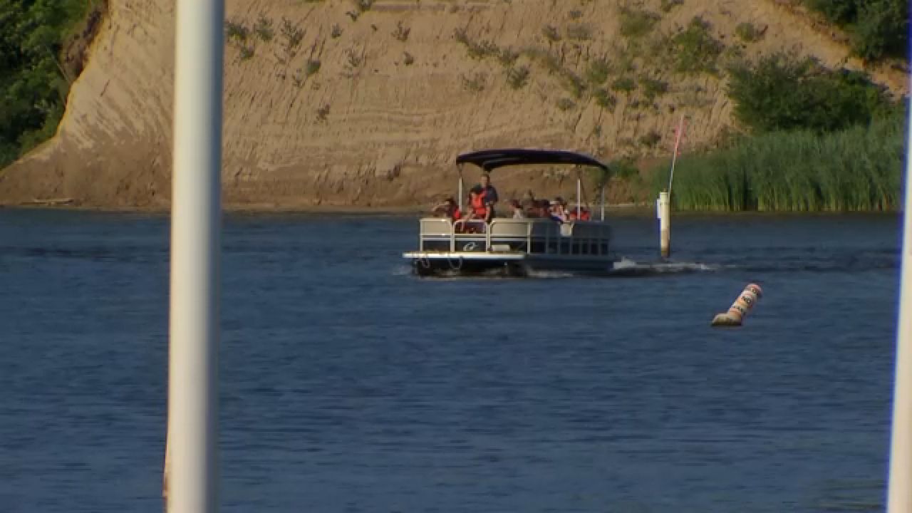 Rochester boating club offering safety advice