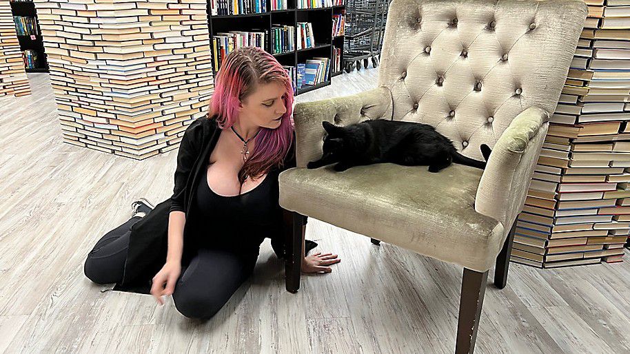 Explore this whimsical bookstore in Punta Gorda