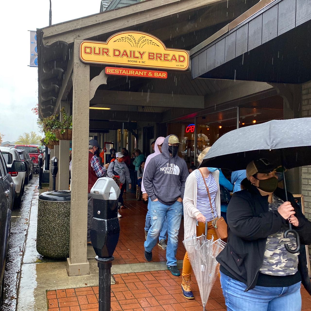 Tourists Flock to Boone for Fall Despite Pandemic at ASU