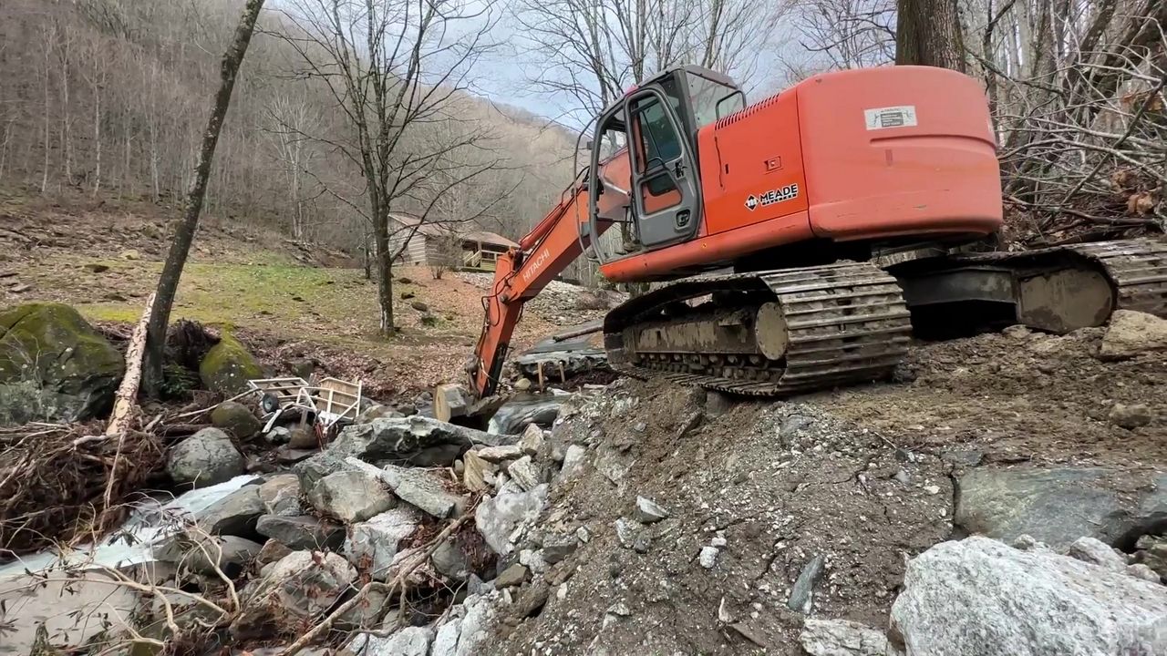 Robin Ollis started bridges for Avery just a week after the storm. So once she got out, she said she wanted to help others. (Spectrum News 1)