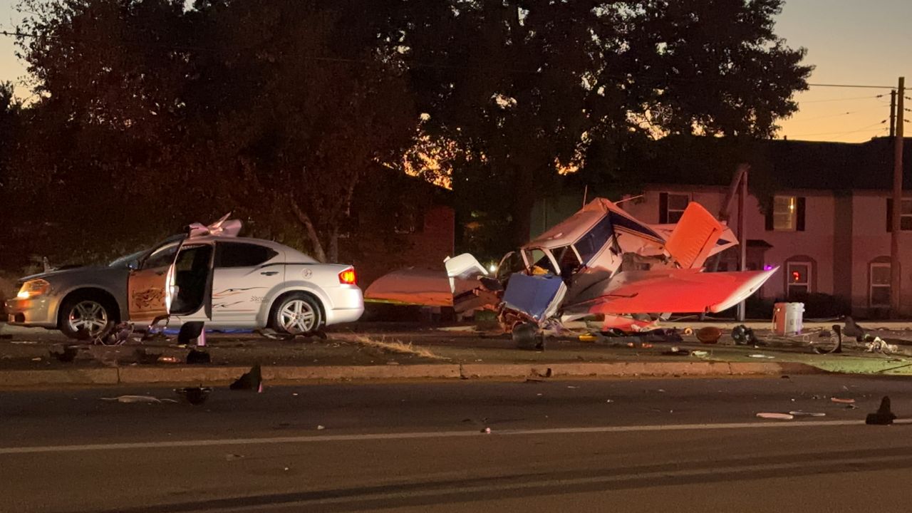 Plane crashes while trying to land at Bowman Field