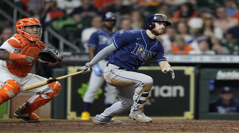 Astros Mascot Orbit Goes Streaking Across Minute Maid Park for His