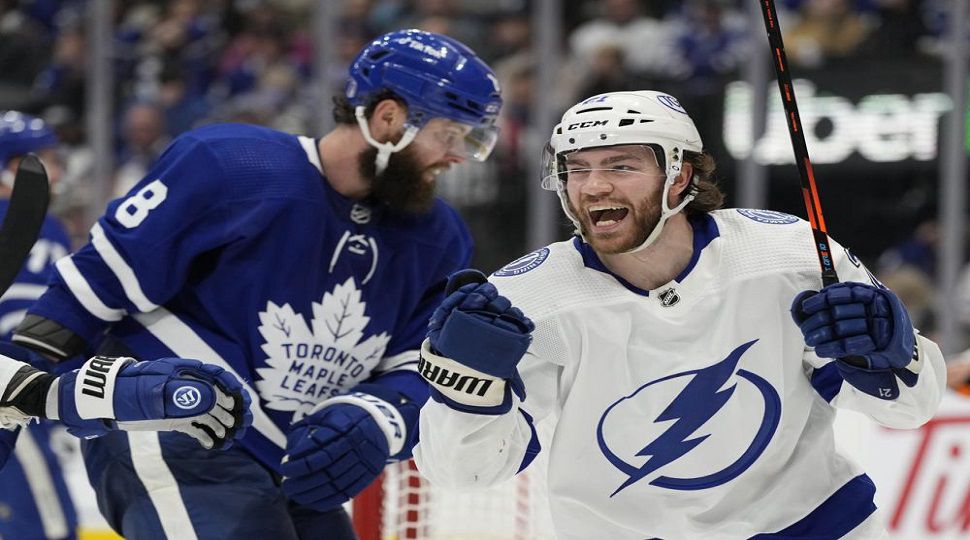 Brayden Point expected to miss 4 to 6 weeks with injury