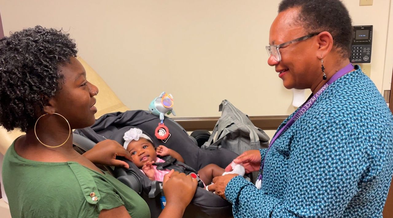 Organization helping mothers navigate breastfeeding