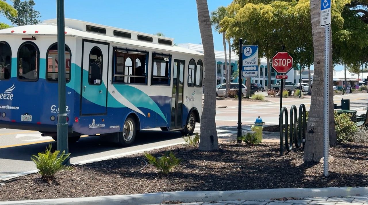Sarasota County cuts two Breeze Transit routes