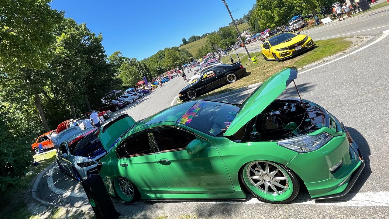 Bring The Heat Car Show Packs Green Hill Park