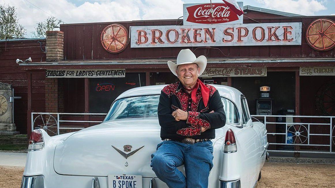 James White poses in front of the Broken Spoke in Austin, Texas (photo credit: Broken Spoke/Facebook)