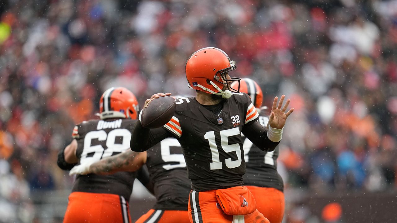 Cleveland Browns quarterback Joe Flacco (15) looks to pass in the second half of an NFL football game against the Chicago Bears in Cleveland, Sunday, Dec. 17, 2023