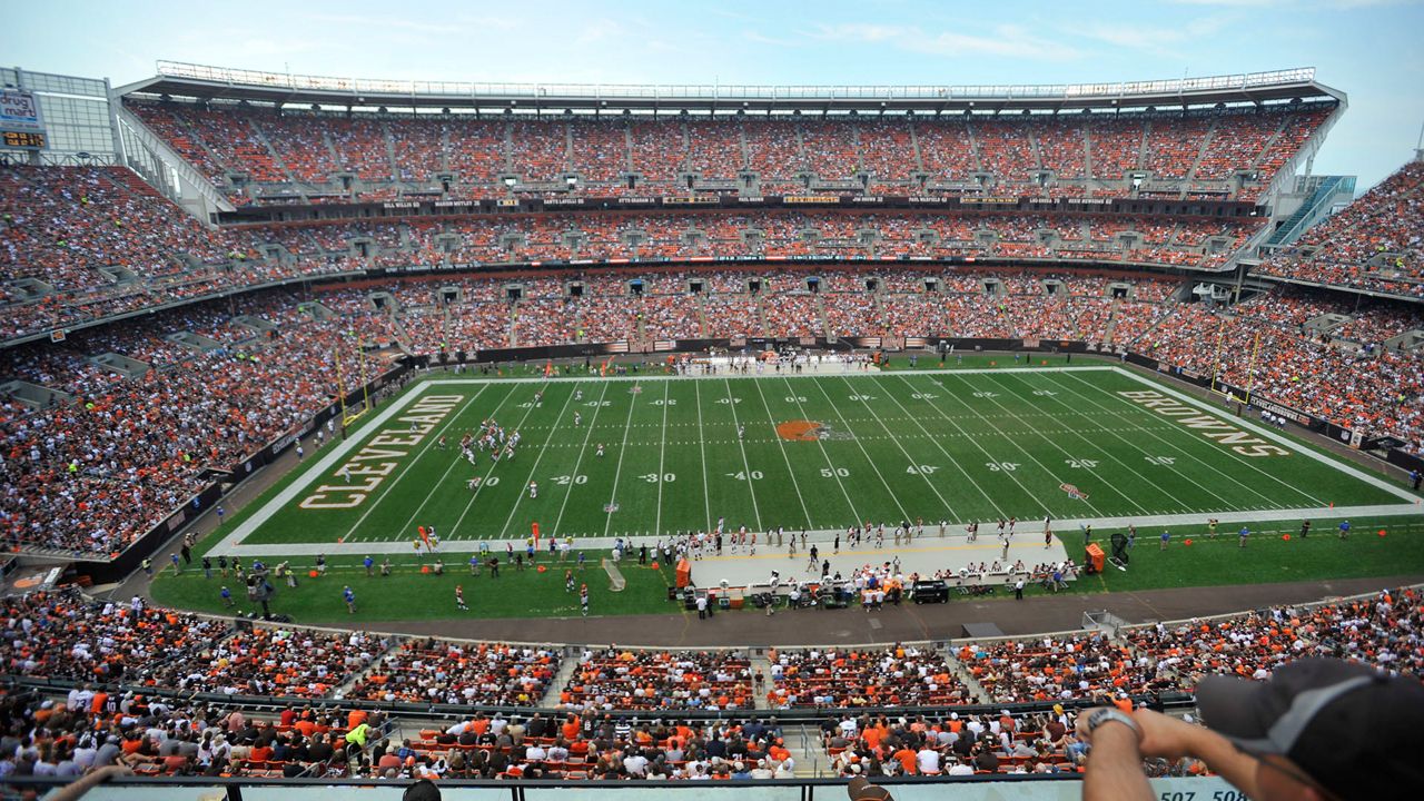 Browns' game Saturday is expected to be only the 4th game in history played  at below 15 degrees 