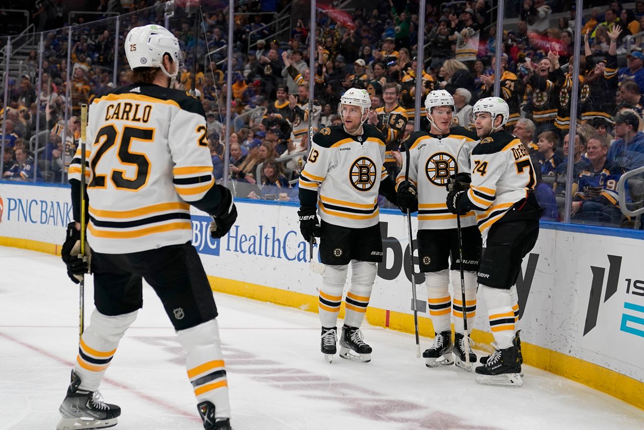 Rookie Bedard scores, but Pastrnak pots 2 to lead Bruins past Blackhawks  3-1, Sports