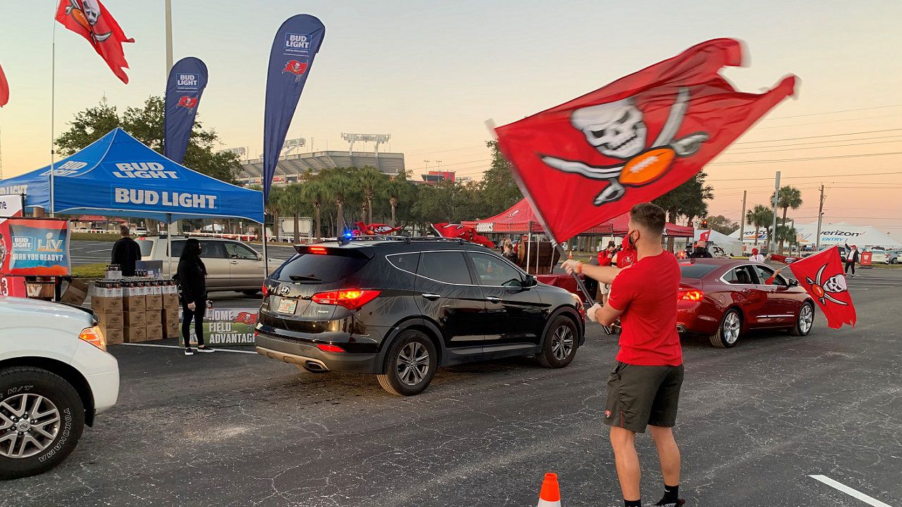 Buccaneers Reward Fans With Free Swag