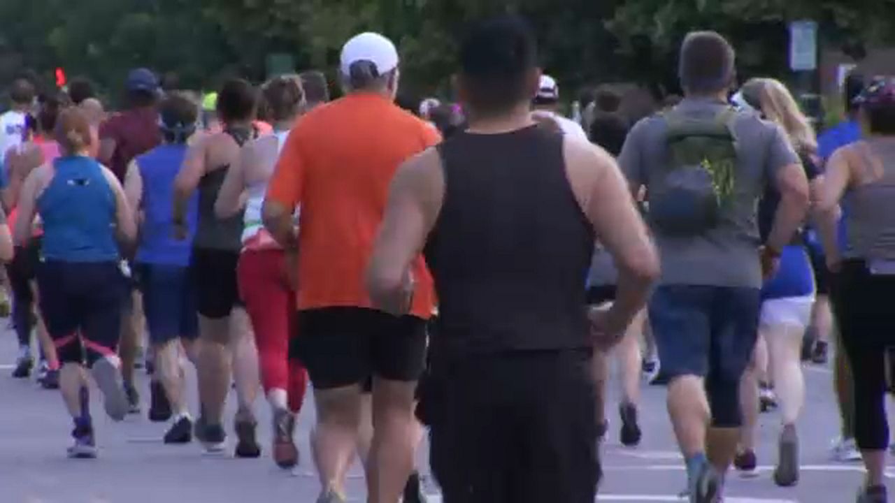Runners take part in 20th Buffalo Marathon Sunday morning