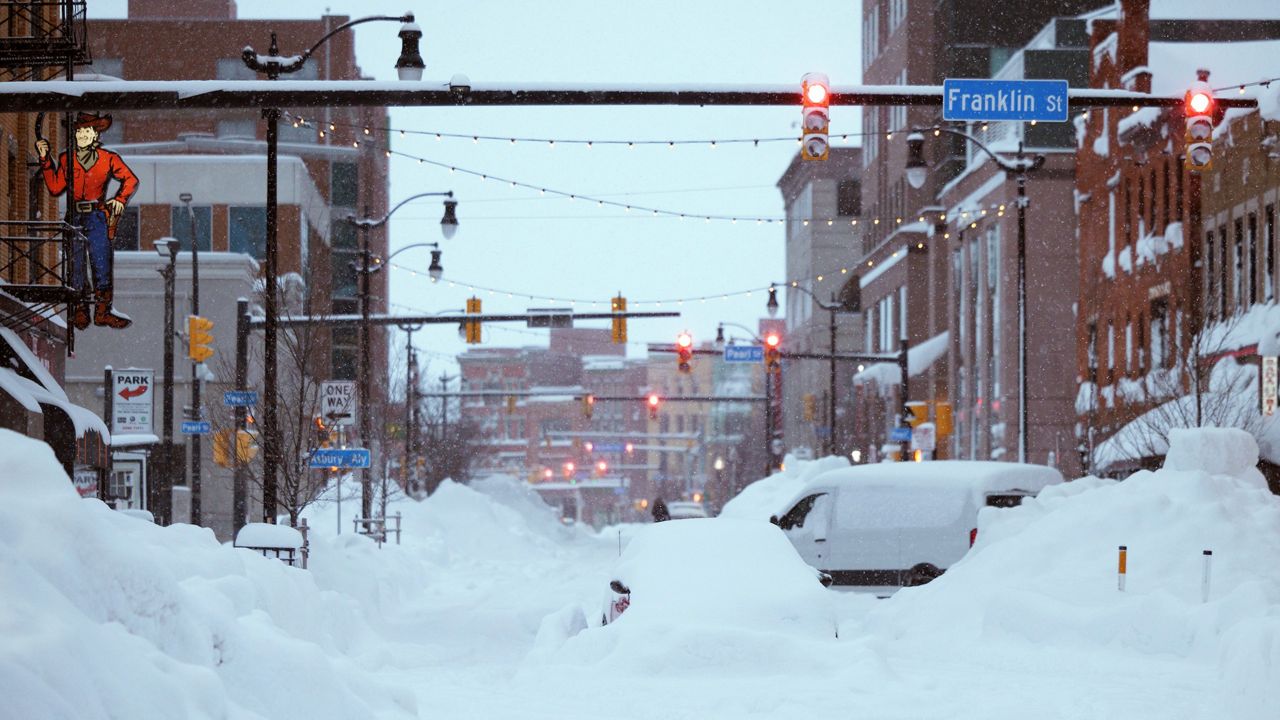 Sabres, Bills send support to city devastated by blizzard