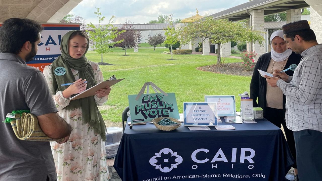CAIR-Ohio staff hosts a voter registration event for Muslim American (Provided: CAIR-Ohio)