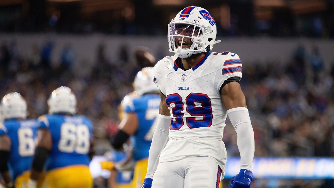 Bills’ Lewis makes Buffalo home