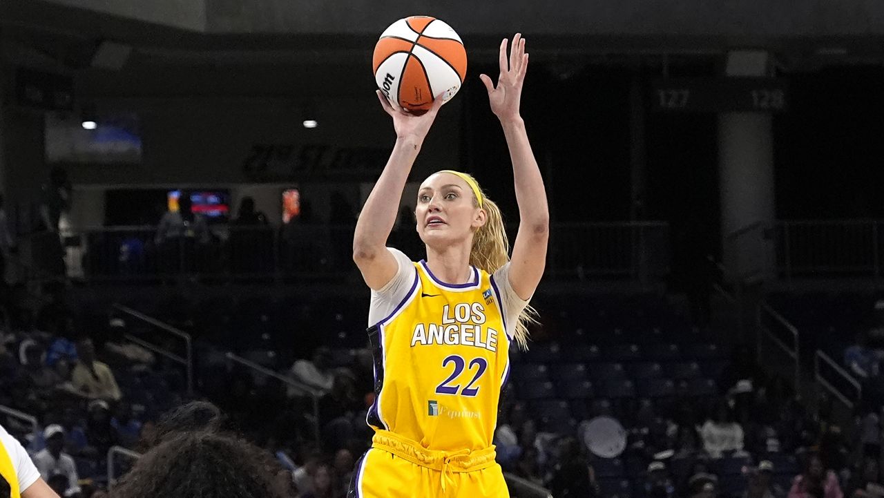 Los Angeles Sparks' Cameron Brink shoots during the team's WNBA basketball game against the Chicago Sky on Thursday, May 30, 2024, in Chicago. (AP Photo/Charles Rex Arbogast)