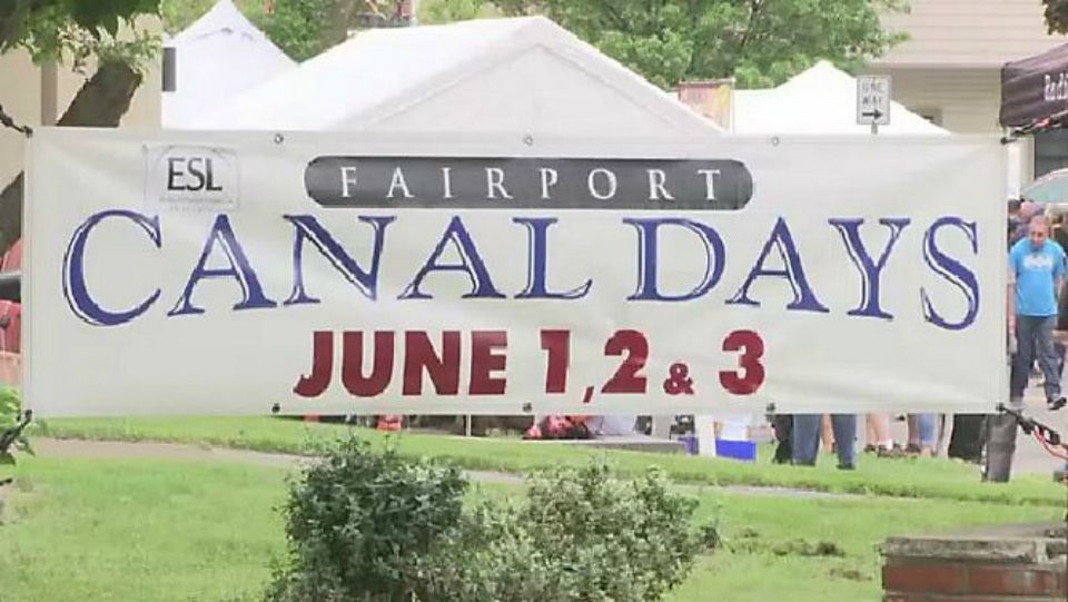 Fairport Canal Days in motion