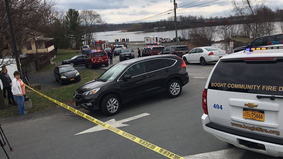 car in mohawk river halfmoon