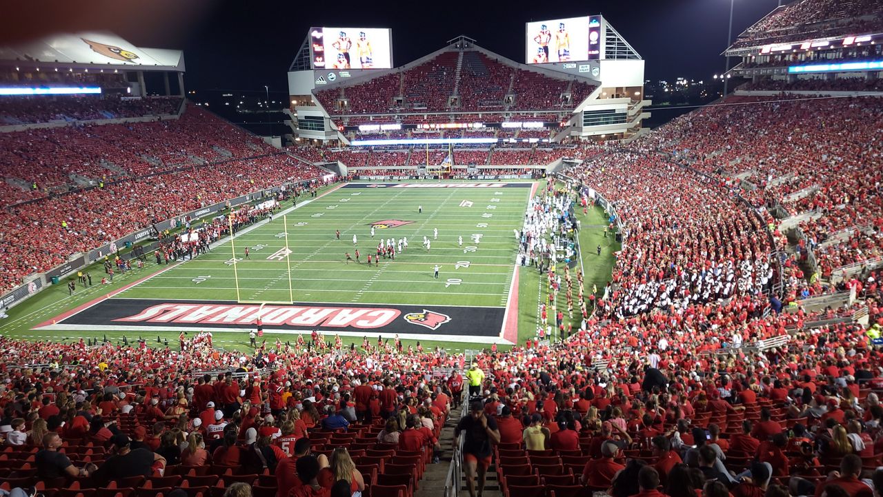 Louisville Cardinals Team Shop in NCAA Fan Shop 