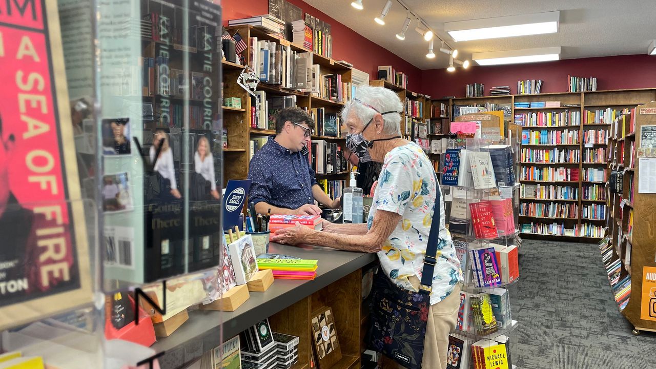 Pop-up bookstore hopes to stay in Amesbury