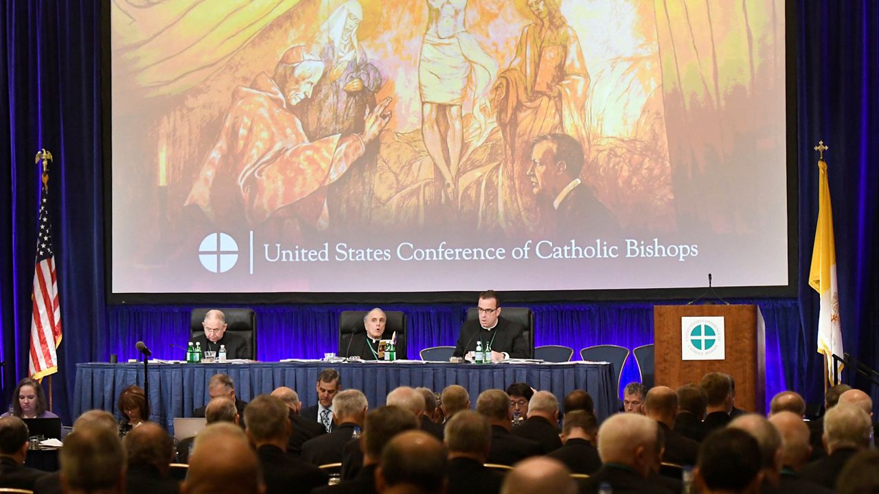 Para uskup Katolik dapat menghindari teguran Biden atas aborsi