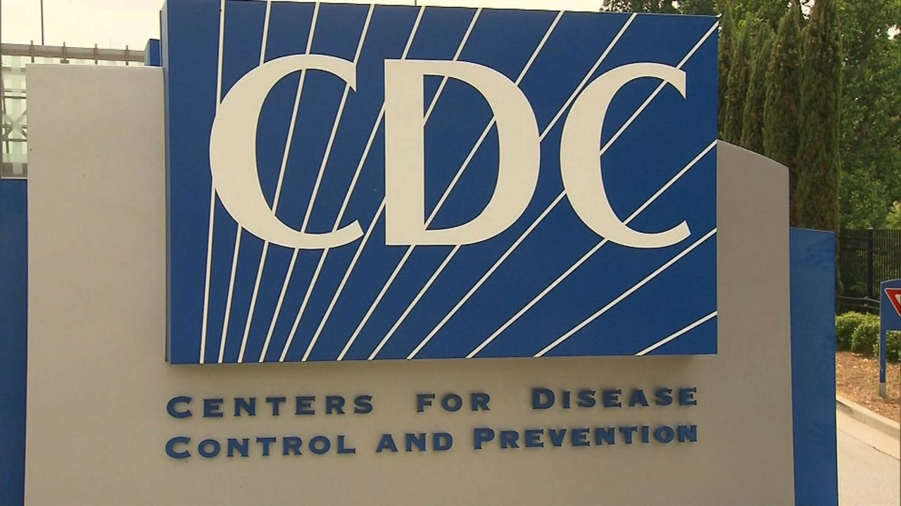US CDC recommends strict 8-week limit on crowds