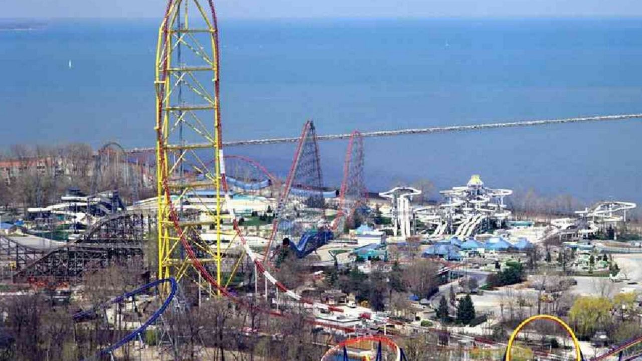 Top Thrill Dragster roller coaster at Cedar Point theme park, Sandusky, Ohio, photo