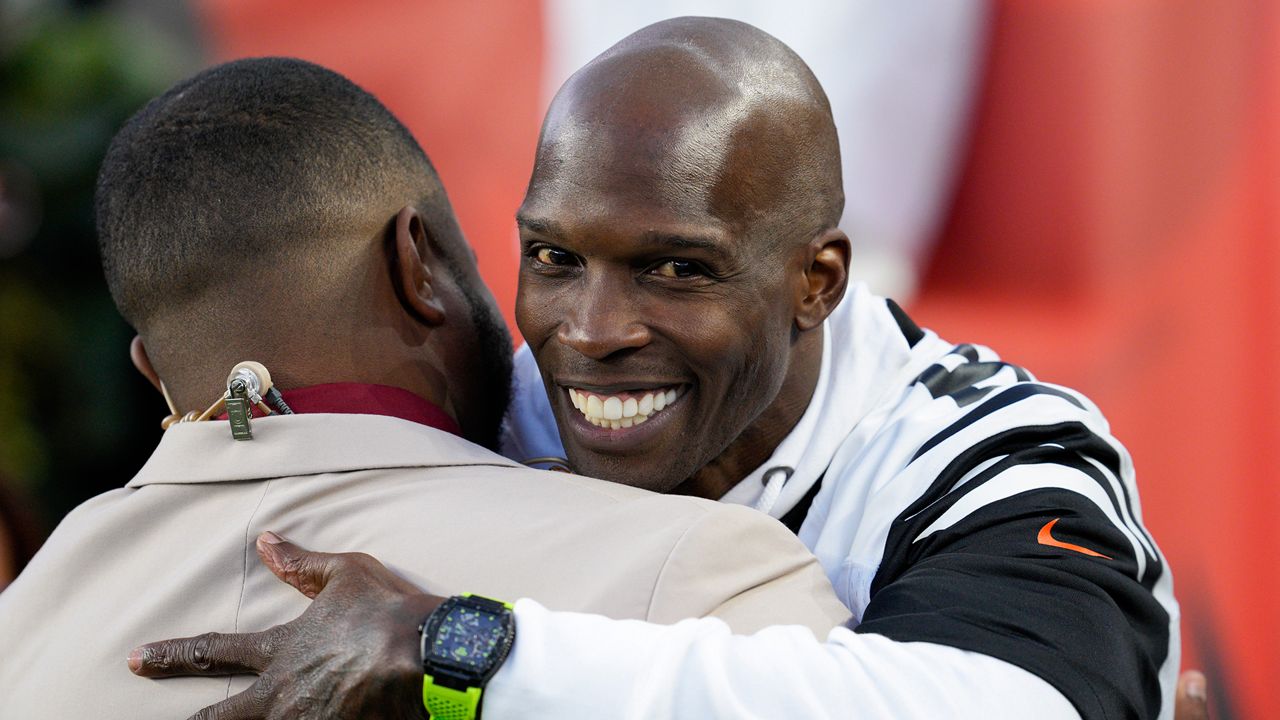 Bengals Ring of Honor Inducts Chad Johnson, Boomer Esiason