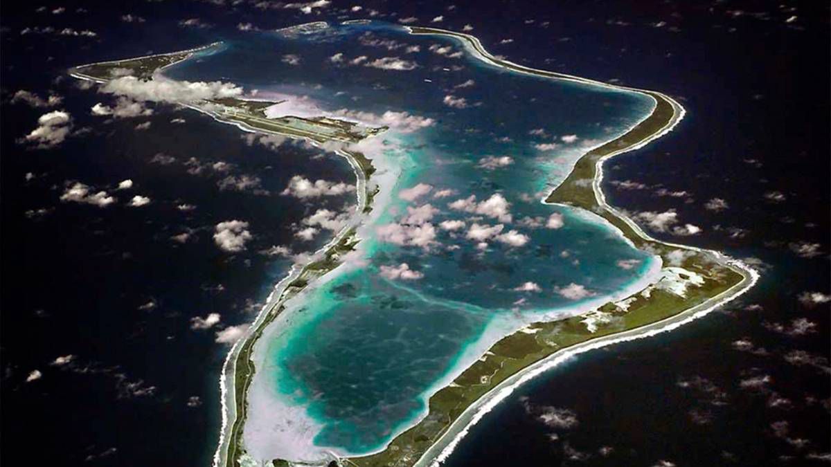 Trump slams U.K. deal to hand over Chagos Islands after he previously backed it