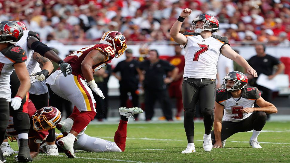 Tampa Bay Buccaneers kicker Chandler Catanzaro (7) misses a field goal against the Washington Redskins during the first half of an NFL football game Sunday, Nov. 11, 2018, in Tampa, Fla. (AP Photo/Mark LoMoglio)
