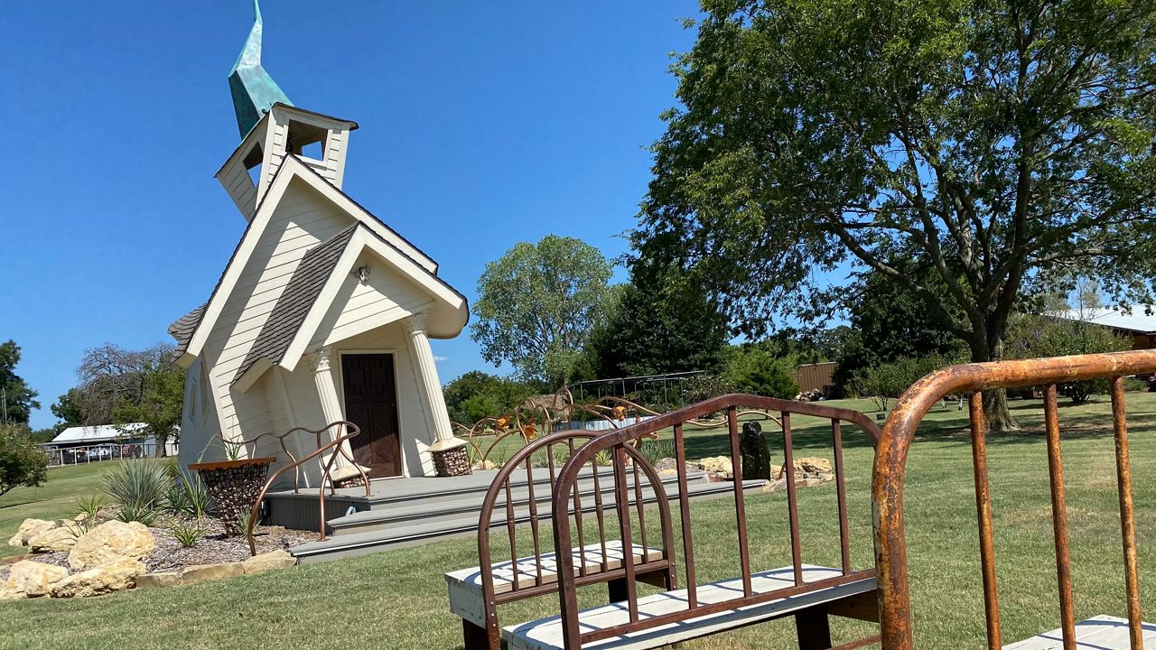 Twisted wedding chapel in rural North Texas - Vimarsana News