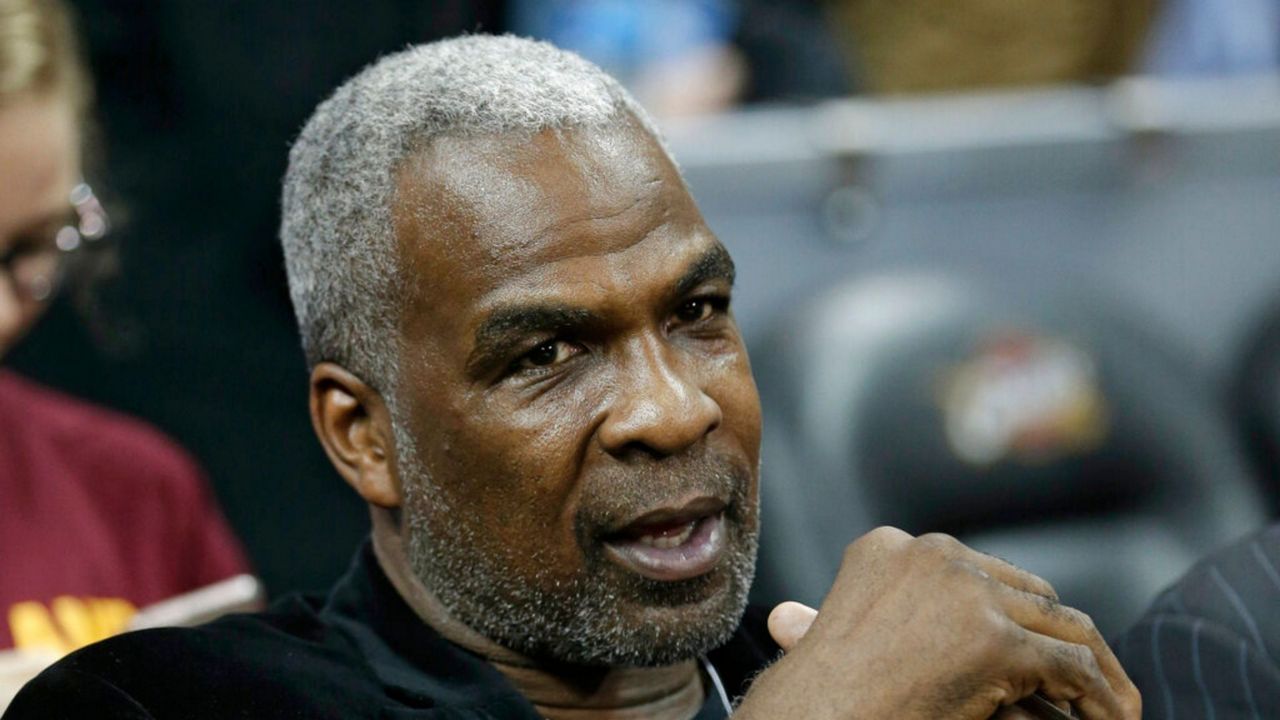 Cleveland native Charles Oakley hosts charity events