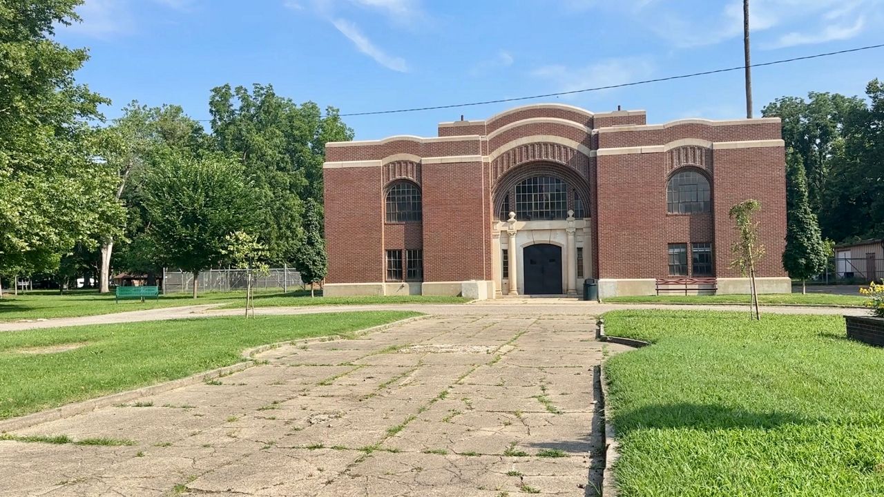 Plans are still in place to renovate a nearly 100 year old armory. 