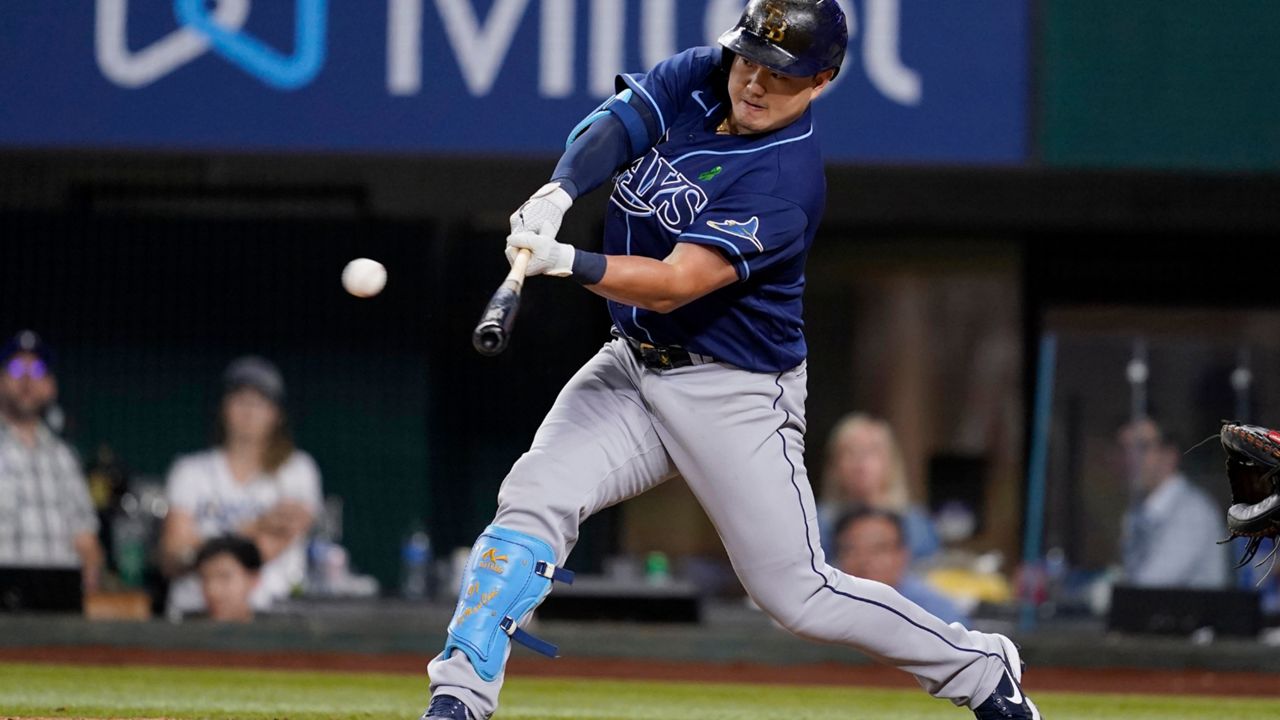 García hits 3 HRs for Texas, doubles twice with shot at 4th