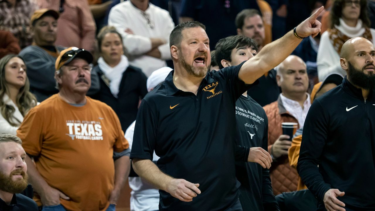 texas-suspends-coach-chris-beard-over-family-violence-charge