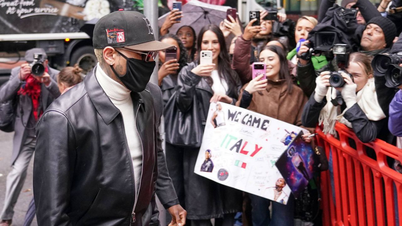 Chris Brown avoids prison time for brawling at a London nightclub