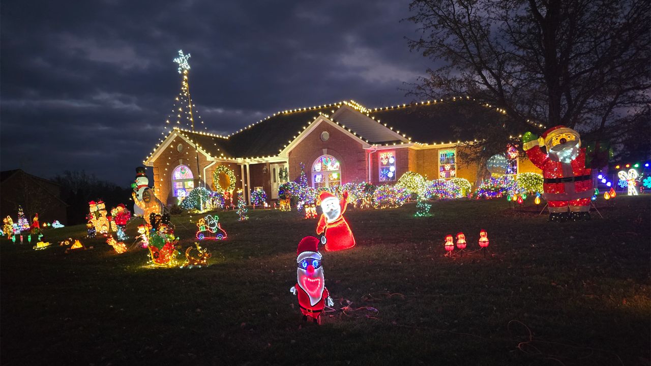 Holiday decorators go big this season
