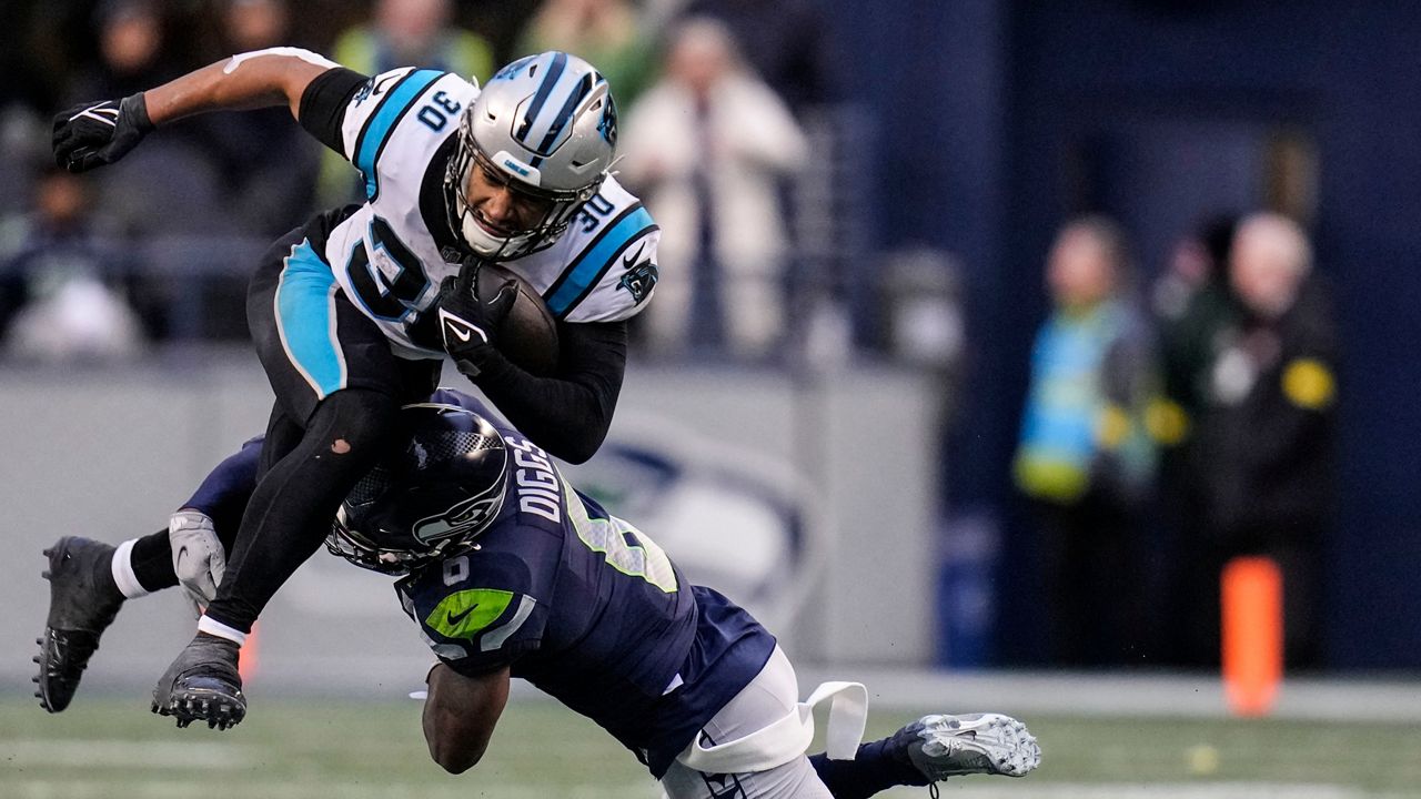 Seahawks pounce in second half to beat Panthers in Week 3