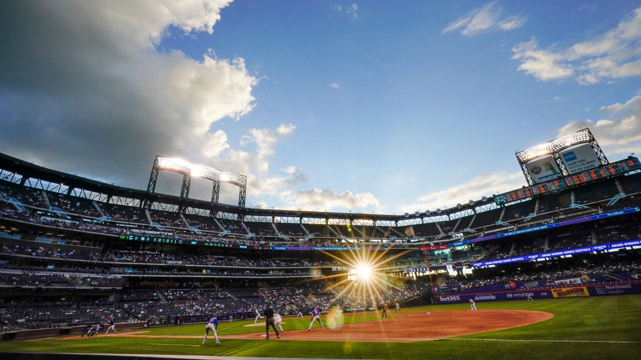 Braves to play with stands at full capacity, offer vaccines to fans