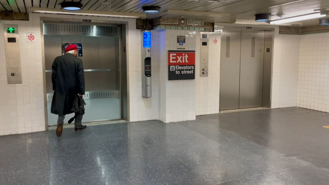 MTA rehabilita estación de Clark St. en Brooklyn Heights