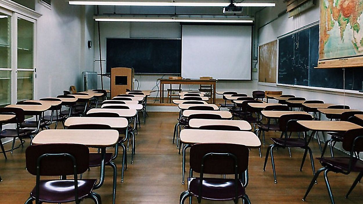 An empty classroom appears in this file image. (Spectrum News 1/FILE)